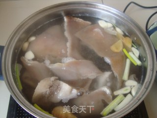 双色肉冻的做法步骤：2