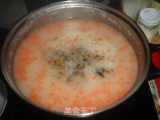 陈饭巧利用——胡萝卜香菇鸡味粥的做法步骤：6