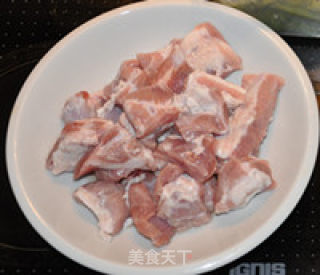 好营养的白萝卜排骨汤的做法步骤：2