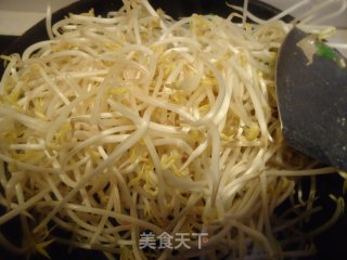 醋溜绿豆芽的做法步骤：3