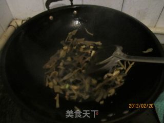 爆炒花甲的做法步骤：4