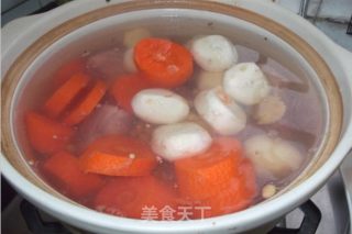 黄豆胡萝卜当归马蹄猪骨汤的做法步骤：3