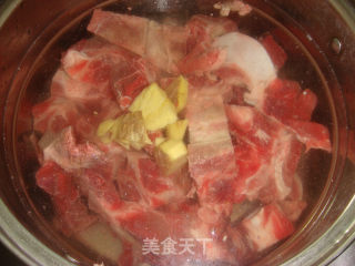 越南特别牛肉粉的做法步骤：3