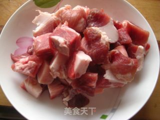 肉夹馍的做法步骤：1