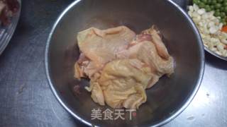 香菜鸡饭的做法步骤：1