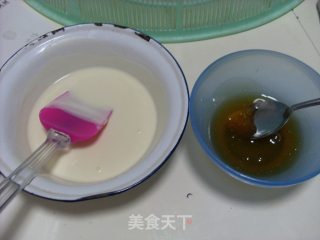 玫瑰花巧克力--巧克力玫瑰花的做法步骤：5
