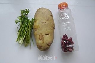 香菜炒土豆条的做法步骤：1