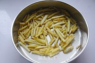 香菜炒土豆条的做法步骤：5