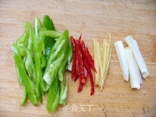 酸爽可口——醋溜大白菜的做法步骤：2