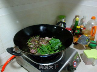 豆角干炒腊肠的做法步骤：7