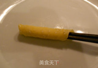 用平底锅做的香酥鸡蛋卷的做法步骤：8