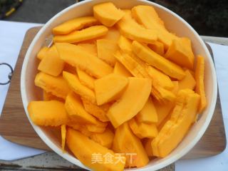 粗粮也可以很精致----“心”形南瓜饼的做法步骤：1