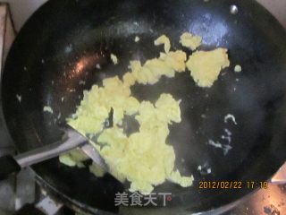 西葫芦煸鸡蛋的做法步骤：4