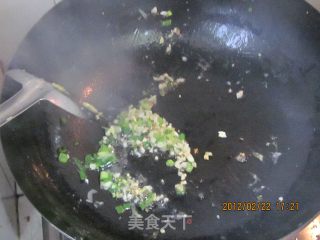 西葫芦煸鸡蛋的做法步骤：5