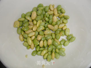 毛豆疙瘩汤的做法步骤：1