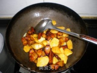 红烧肉炖土豆的做法步骤：7