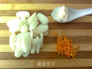 家乡的味道——猪油糖炒年糕的做法步骤：1