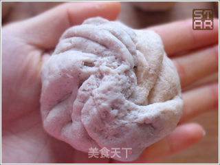 豆渣霉菜肉包的做法步骤：8