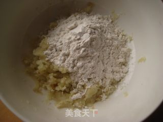 红薯糯米饼的做法步骤：4