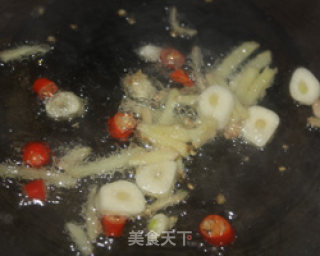 木耳炝荷兰豆的做法步骤：7
