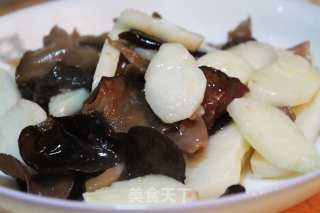 黑白配（山药炒黑木耳）的做法步骤：5