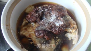 砂锅鱼头的做法步骤：6