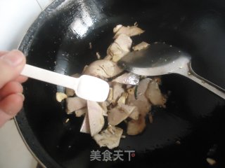 西兰花炒肉的做法步骤：7