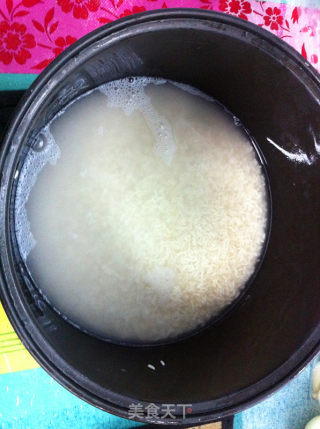 排骨糯米饭的做法步骤：1