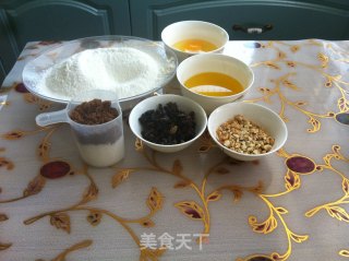 葡萄干杏仁马芬的做法步骤：1