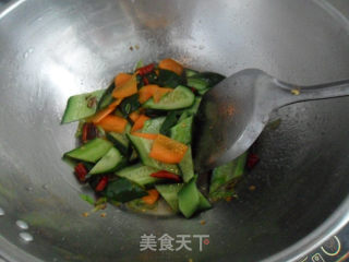黄瓜炒猪肝的做法步骤：5