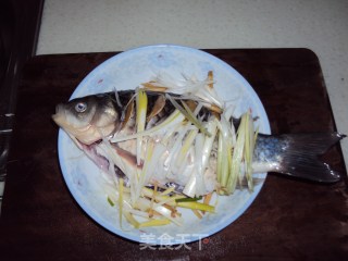 微波炉清蒸葱花豆鼓鱼的做法步骤：3