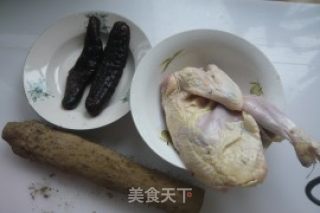 海参山药鸡汤的做法步骤：1