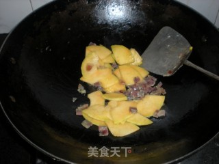 南瓜香肠面条的做法步骤：8