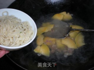 南瓜香肠面条的做法步骤：10