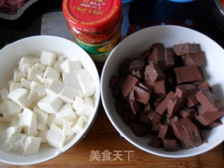 酸辣鸭血豆腐汤的做法步骤：3