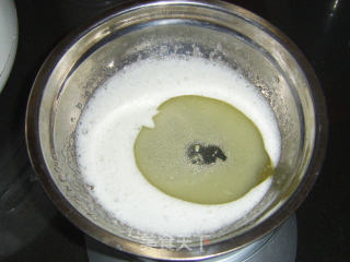 白芝麻脆饼的做法步骤：2