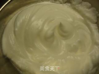 酸奶柠檬戚风蛋糕的做法步骤：7