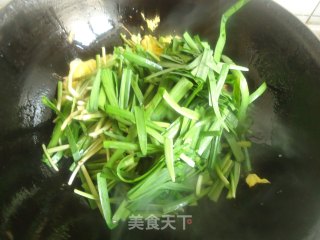 韭菜炒鸡蛋的做法步骤：5