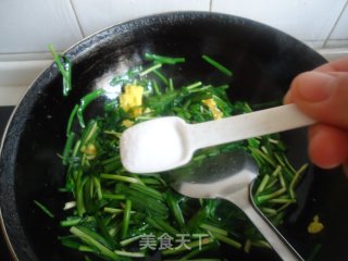 韭菜炒鸡蛋的做法步骤：6
