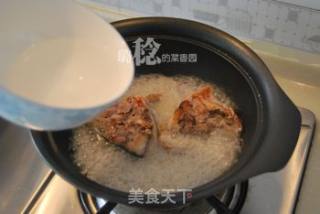 【泡菜芋儿鱼头煲】的做法步骤：5