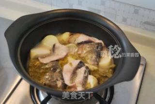 【泡菜芋儿鱼头煲】的做法步骤：12