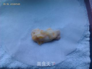 香芒海鲜卷的做法步骤：4