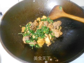 土豆炒鸡肉的做法步骤：7