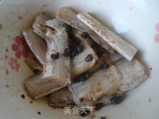 豉汁蒸带鱼的做法步骤：2