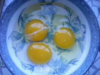 春季养生美食——三鲜锅贴的做法步骤：1