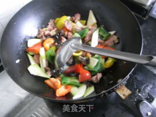 三色彩椒溜肉片的做法步骤：15