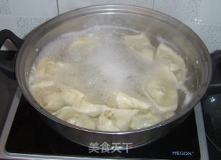 香菜肉馅大馄饨的做法步骤：14