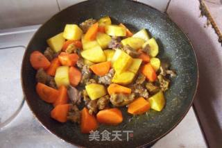 咖喱牛腩的做法步骤：6