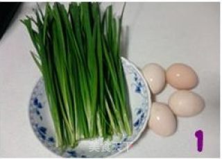 韭菜鸡蛋饼的做法步骤：1