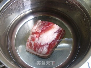 豉香回锅肉的做法步骤：1